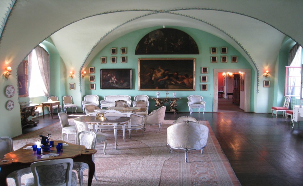 Интерьеры замка Мельник — Большая гостиная.