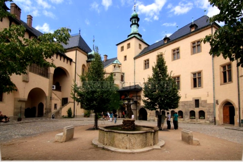 Влашский (Итальянский) двор в Кутна-Горе – бывший монетный двор Чехии.