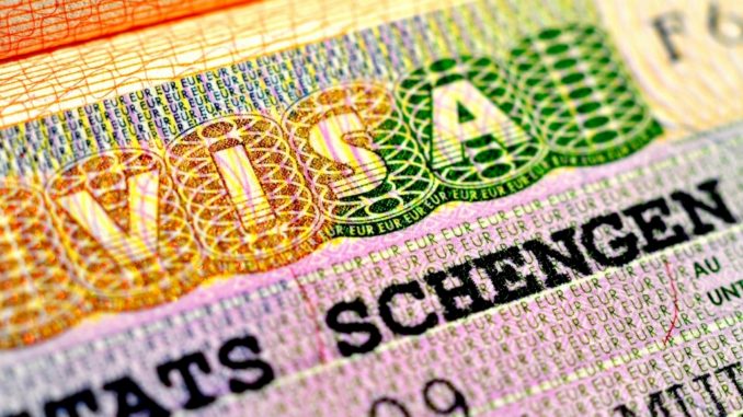 Шенгенская виза в Чехию.